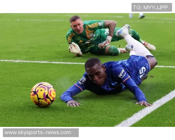 友谊赛曼联与多特蒙德激战成平红牌事件引发全场热议与十大精彩进球回顾